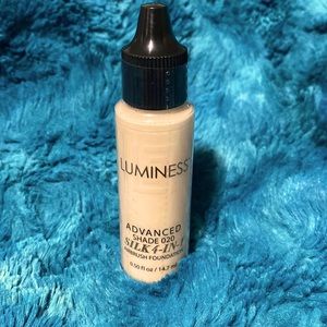 Luminess Advanced Silk 4n1 airbrush foundation